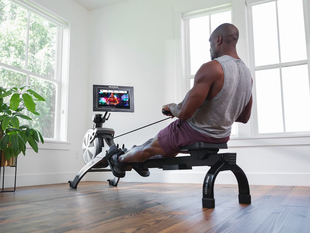 Rameur d'appartement : votre programme sportif spécial performances