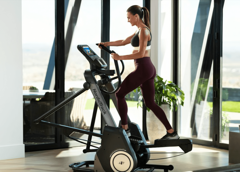 Vélo d’appartement ou vélo elliptique ? Tous nos conseils pour bien choisir